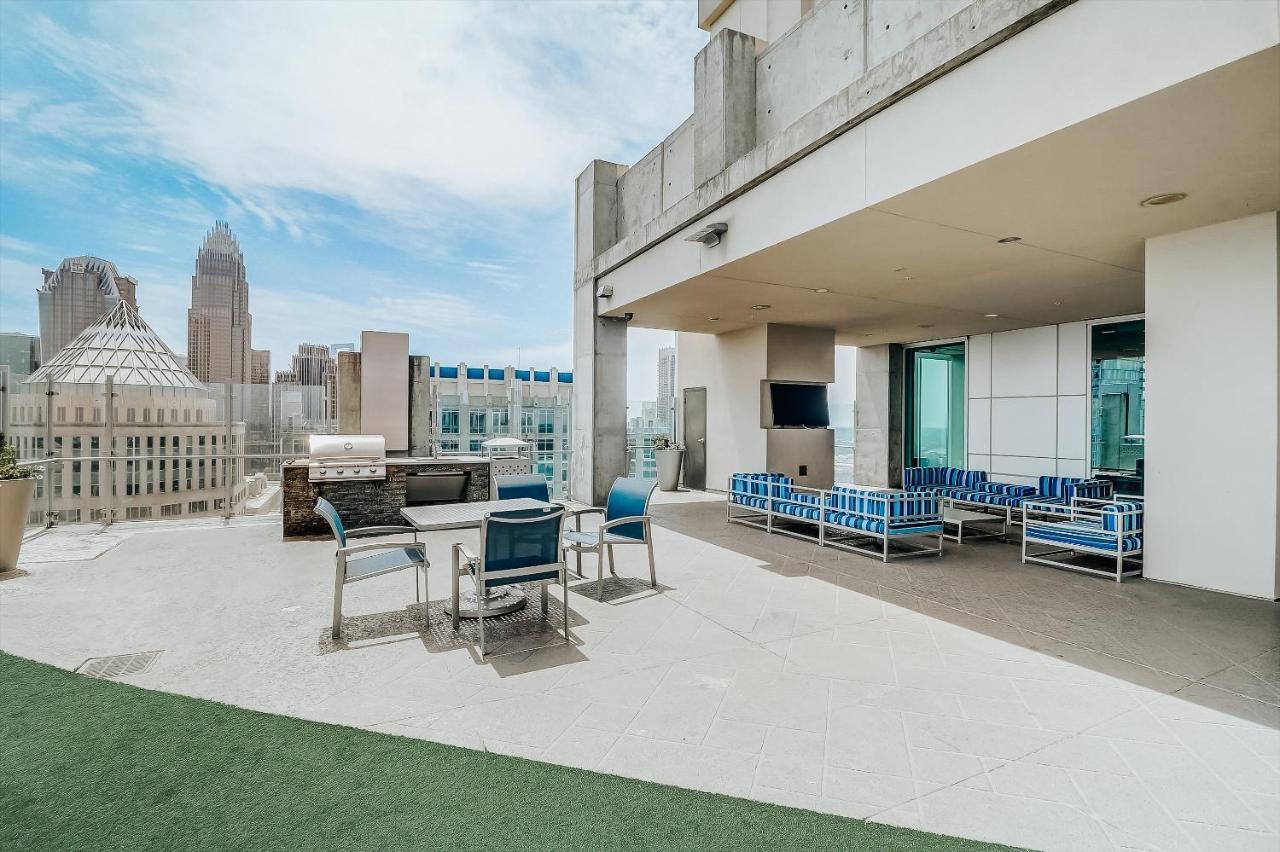Frontdesk Skyhouse Apts Uptown Charlotte Lejlighed Eksteriør billede